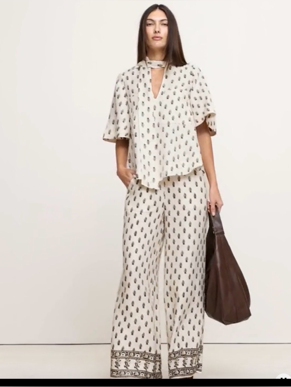 Banana Republic Wide-Leg Viscose Linen Pull-On Pants- L & Tie-Neck‎ Top Size M